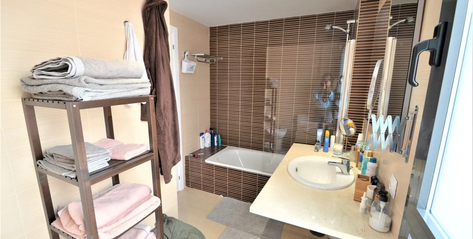 Sale of penthouse in Casares Playa 33