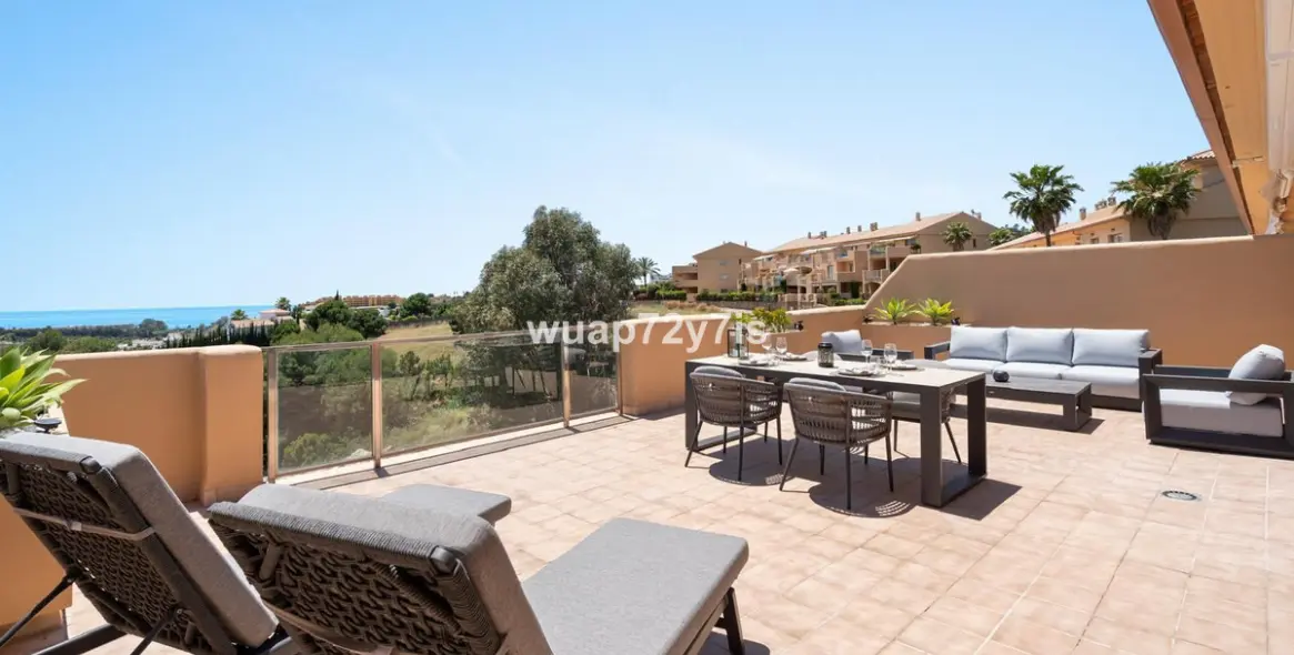 Продажа пентхауса в Selwo 3