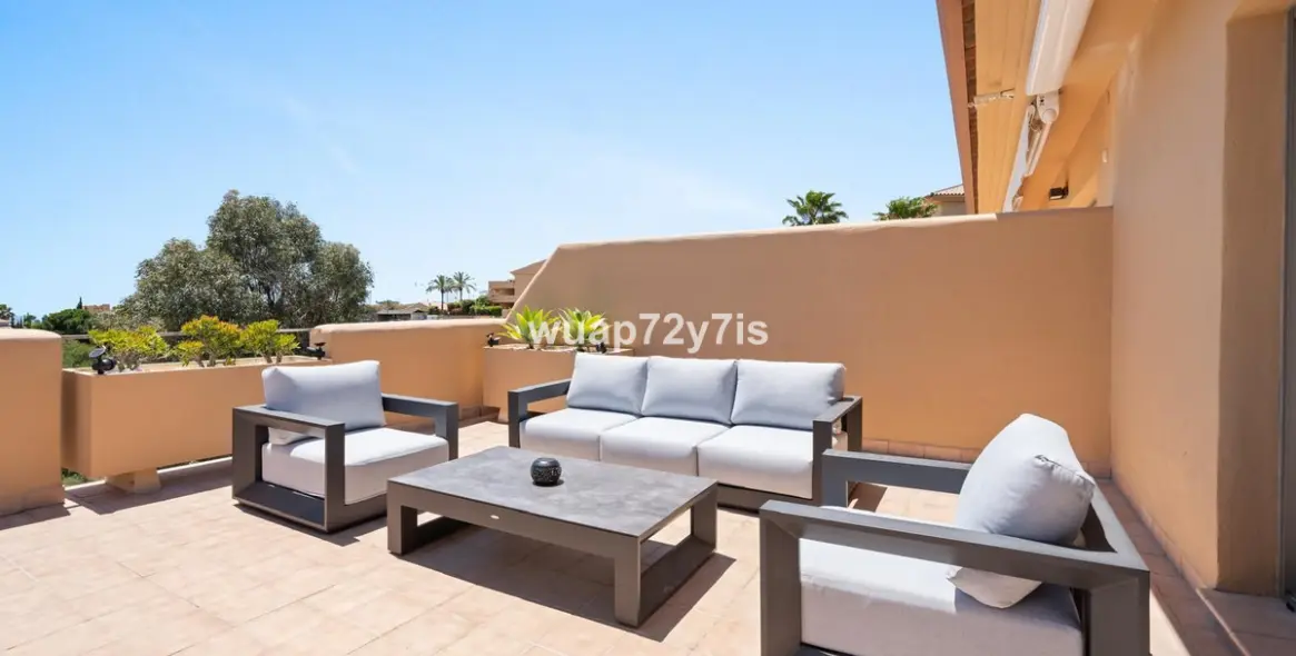 Продажа пентхауса в Selwo 6