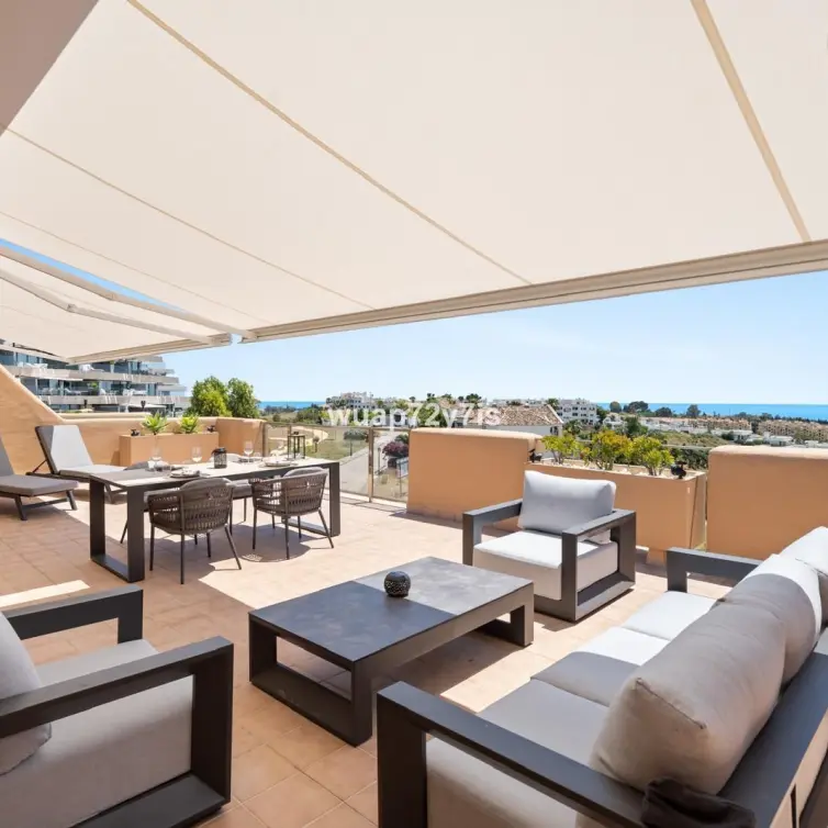 Sale of penthouse in Selwo