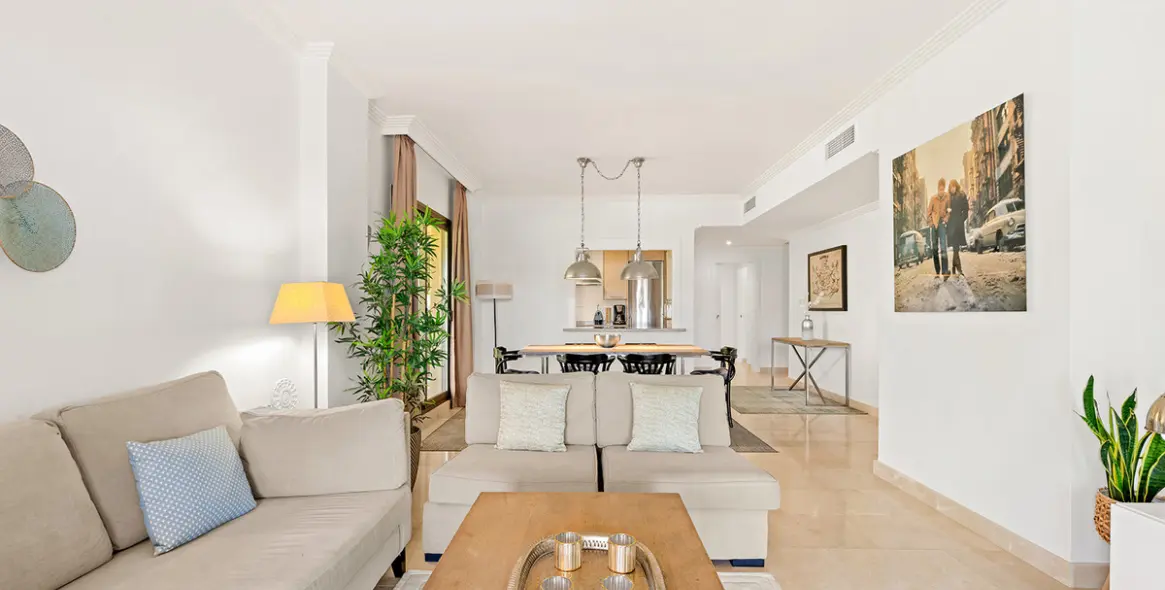 Продажа апартаментов на первом этаже в El Paraiso 2