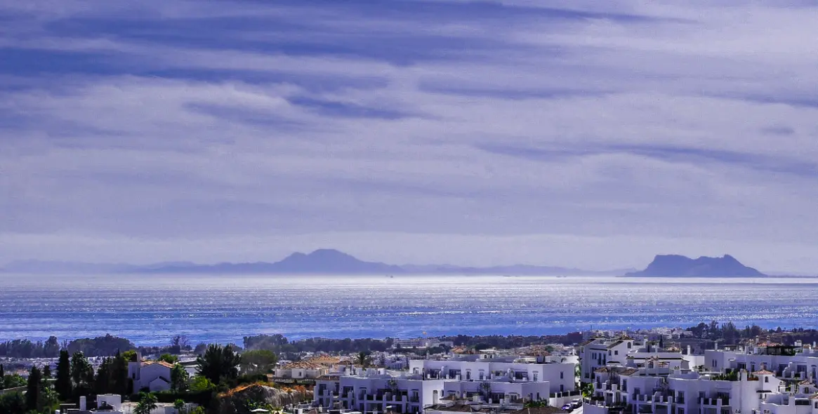 Продажа апартаментов на первом этаже в El Paraiso 8