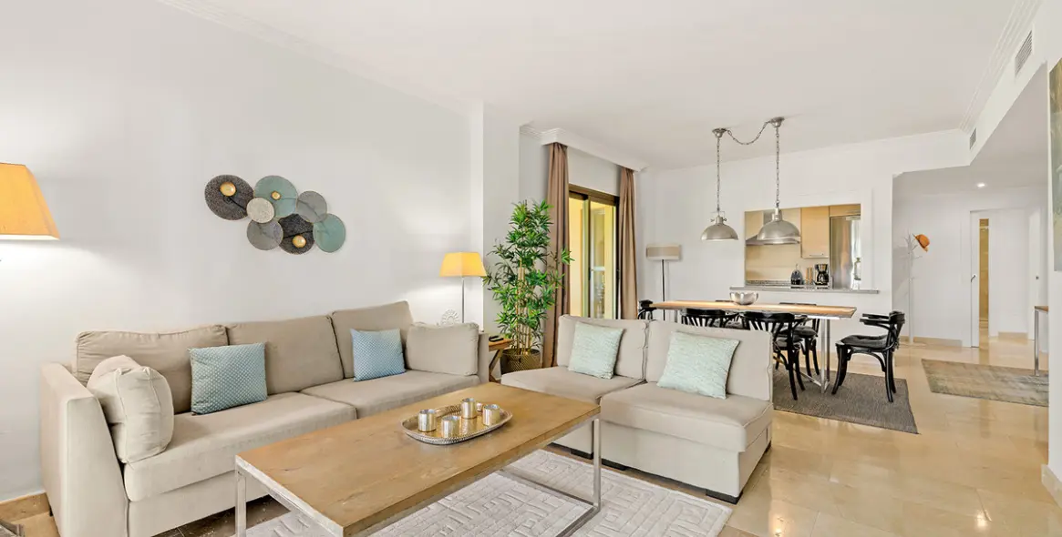 Продажа апартаментов на первом этаже в El Paraiso 12