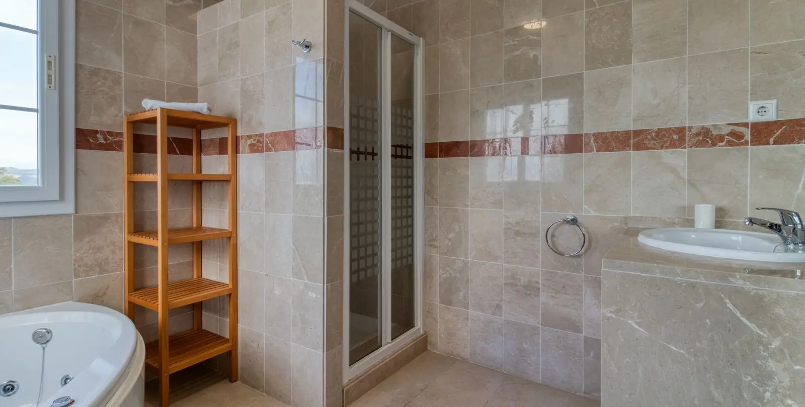 Sale of semi-detached house in Alhaurín de la Torre 18