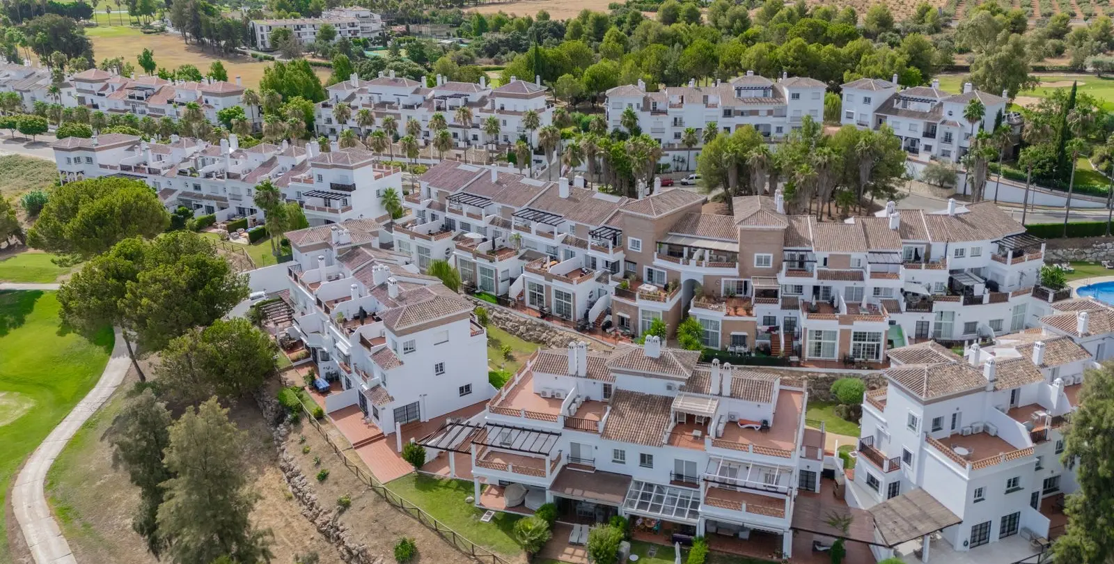 Sale of semi-detached house in Alhaurín de la Torre 35
