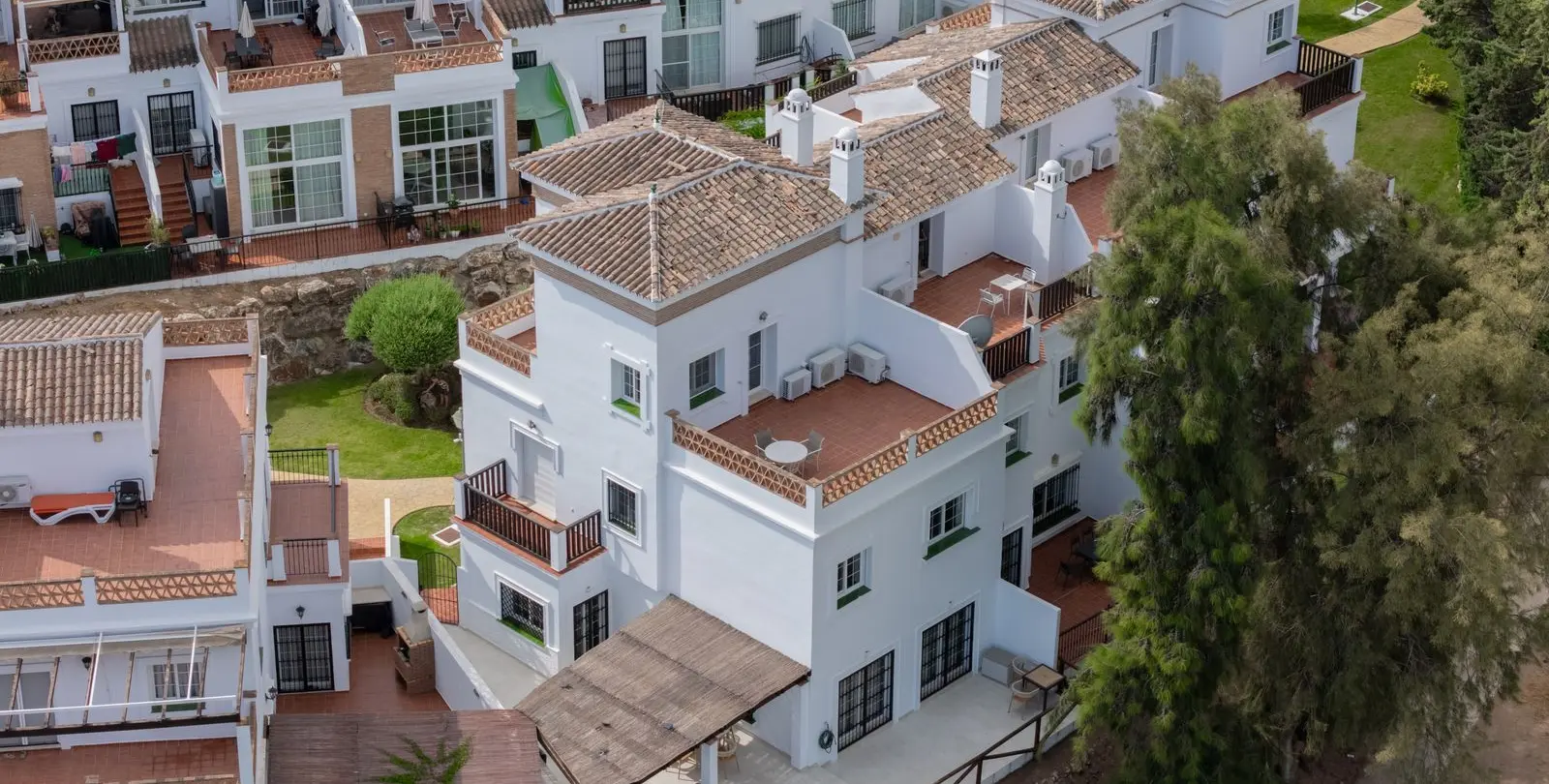 Sale of semi-detached house in Alhaurín de la Torre 41