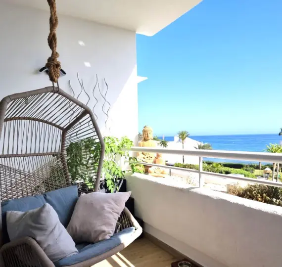 Sale of middle floor apartment in Mijas Costa
