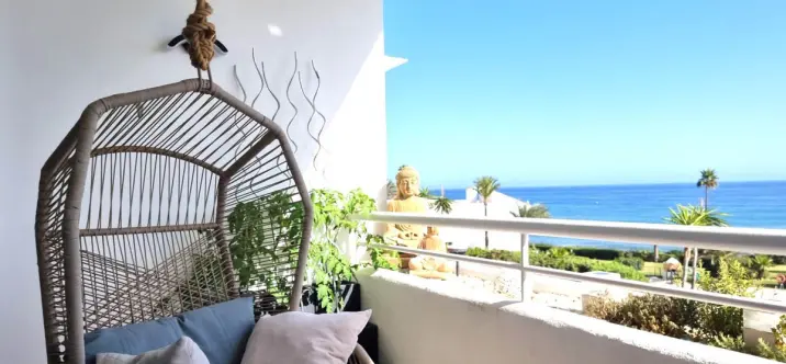 Sale of middle floor apartment in Mijas Costa 2