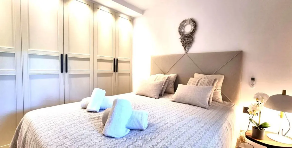 Sale of middle floor apartment in Mijas Costa 7