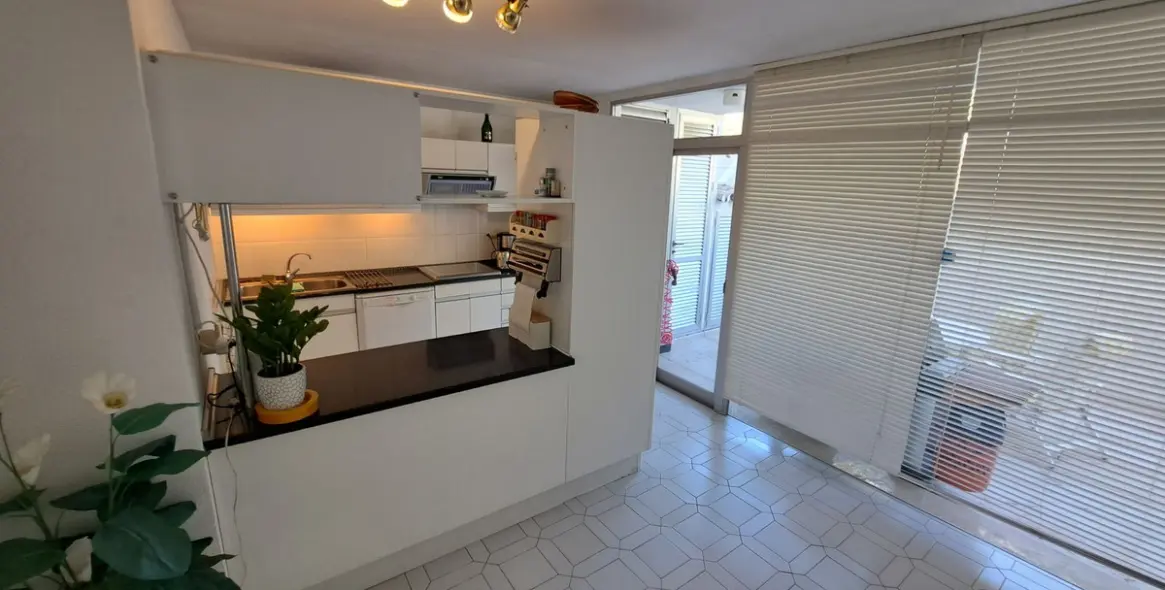 Продажа таунхауса в Miraflores 9