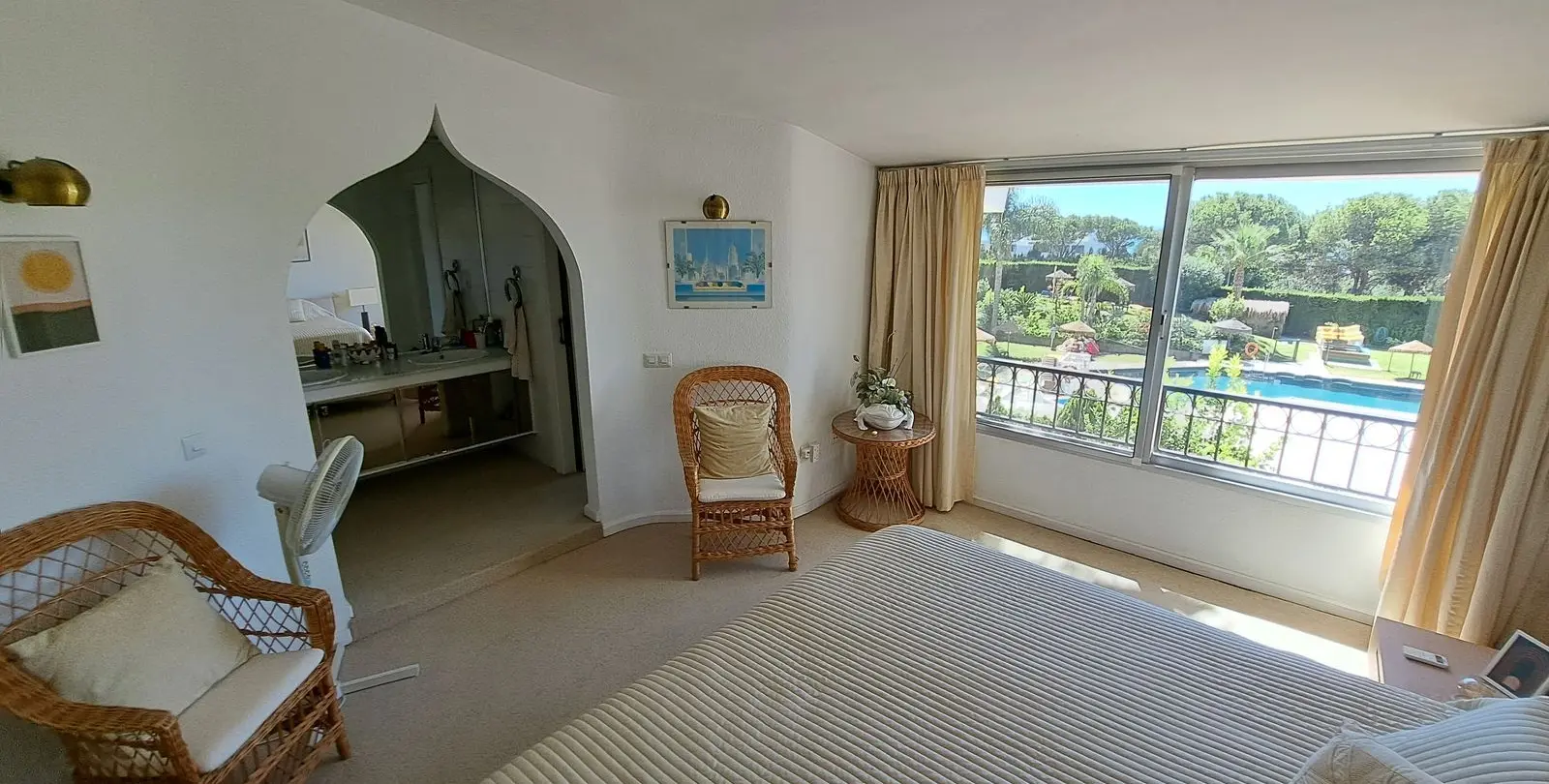 Venta de adosado en Miraflores 23