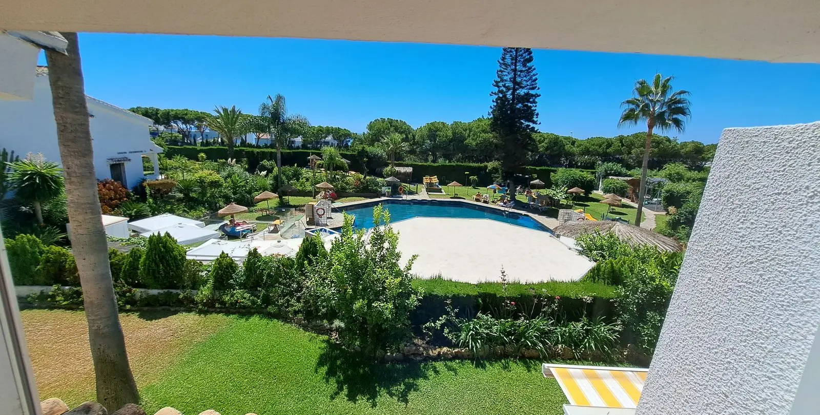 Venta de adosado en Miraflores 28