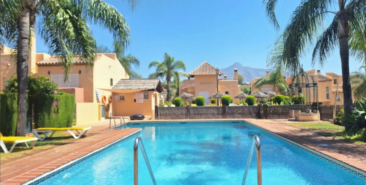 Продажа таунхауса в Nueva Andalucía 2