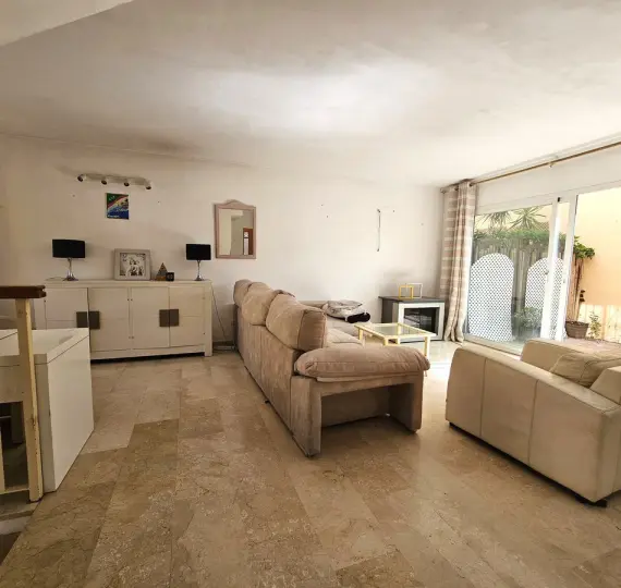 Продажа таунхауса в Nueva Andalucía