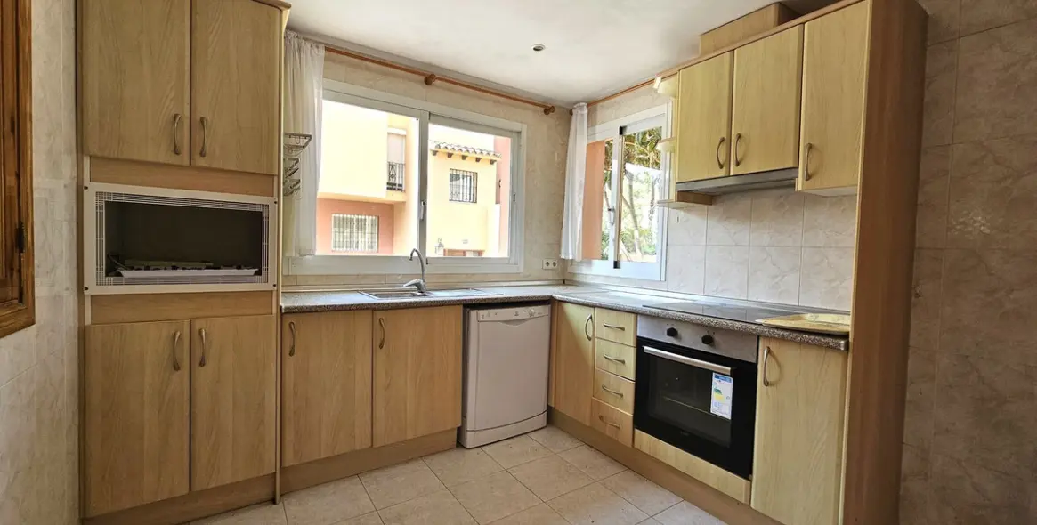 Продажа таунхауса в Nueva Andalucía 9