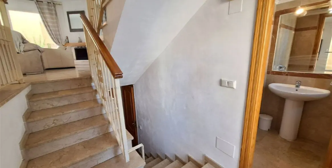 Продажа таунхауса в Nueva Andalucía 20