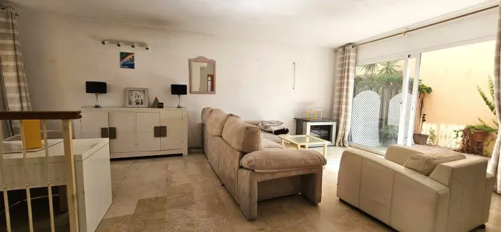 Sale of townhouse in Nueva Andalucía 3