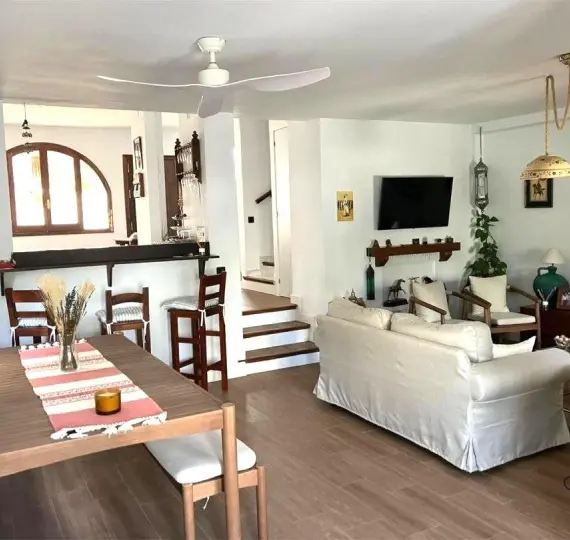 Sale of semi-detached house in La Colina