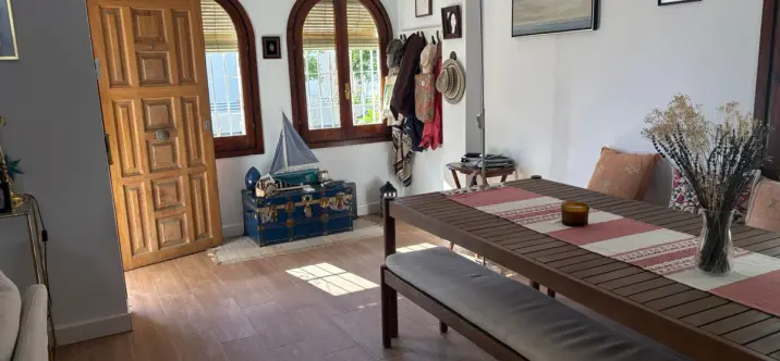 Sale of semi-detached house in La Colina 1