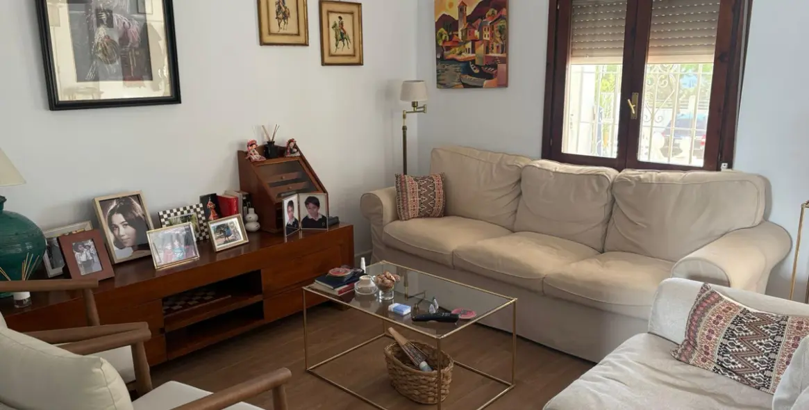 Продажа дома на две семьи в La Colina 10