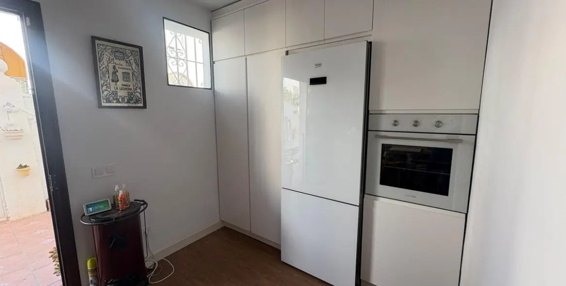 Продажа дома на две семьи в La Colina 23