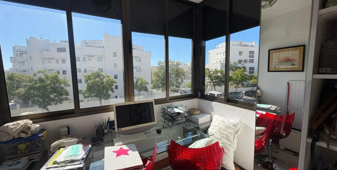 Продажа дома на две семьи в La Colina 39