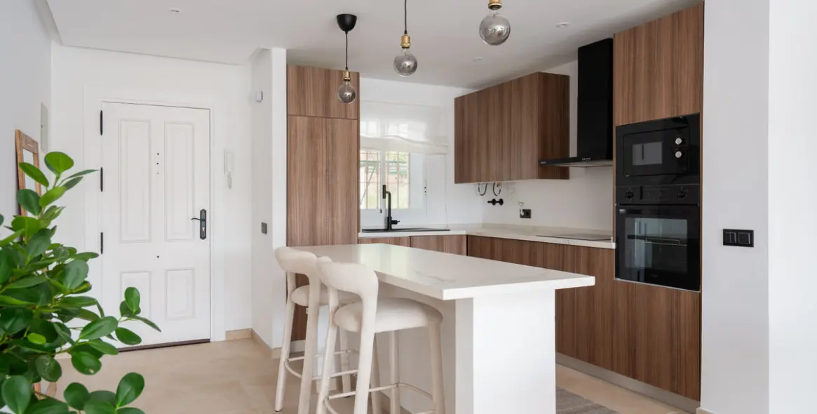 Sale of middle floor apartment in La Quinta 7