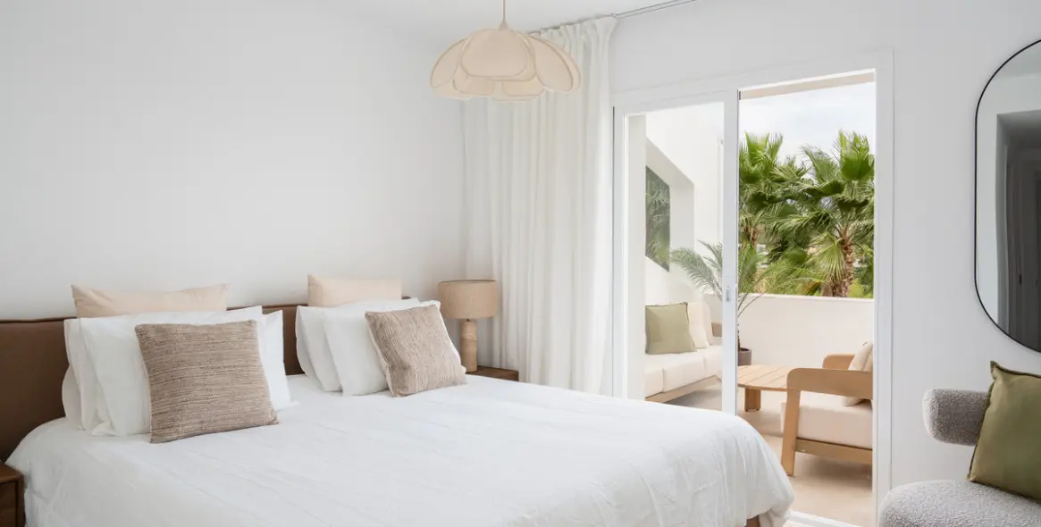 Sale of middle floor apartment in La Quinta 8