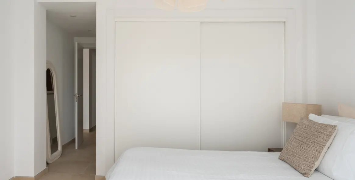 Sale of middle floor apartment in La Quinta 10