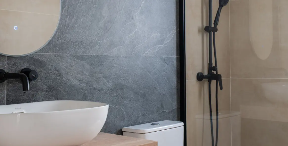 Sale of middle floor apartment in La Quinta 13