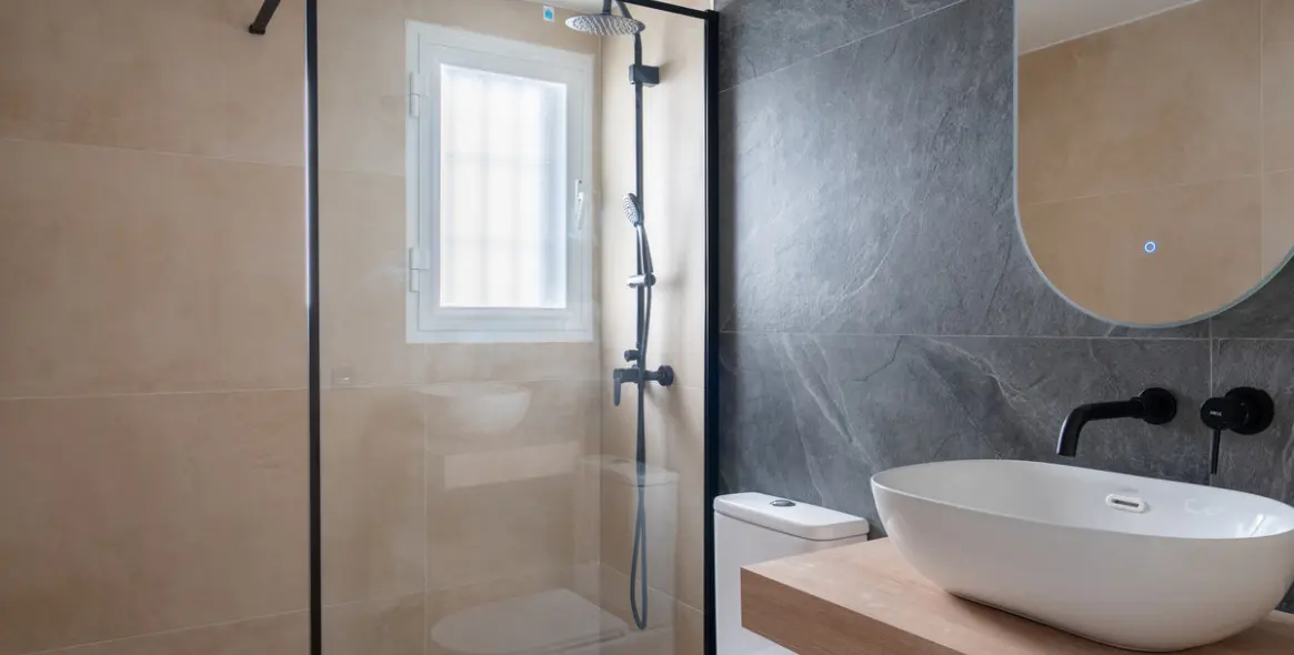 Sale of middle floor apartment in La Quinta 16