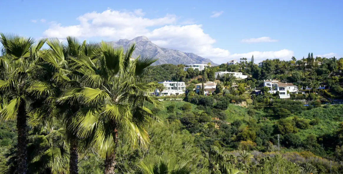 Sale of middle floor apartment in La Quinta 23