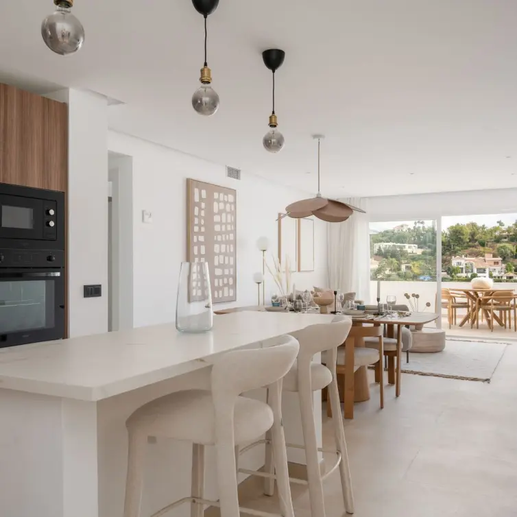 Sale of middle floor apartment in La Quinta