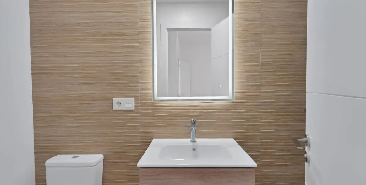 Sale of semi-detached house in Málaga Centro 11