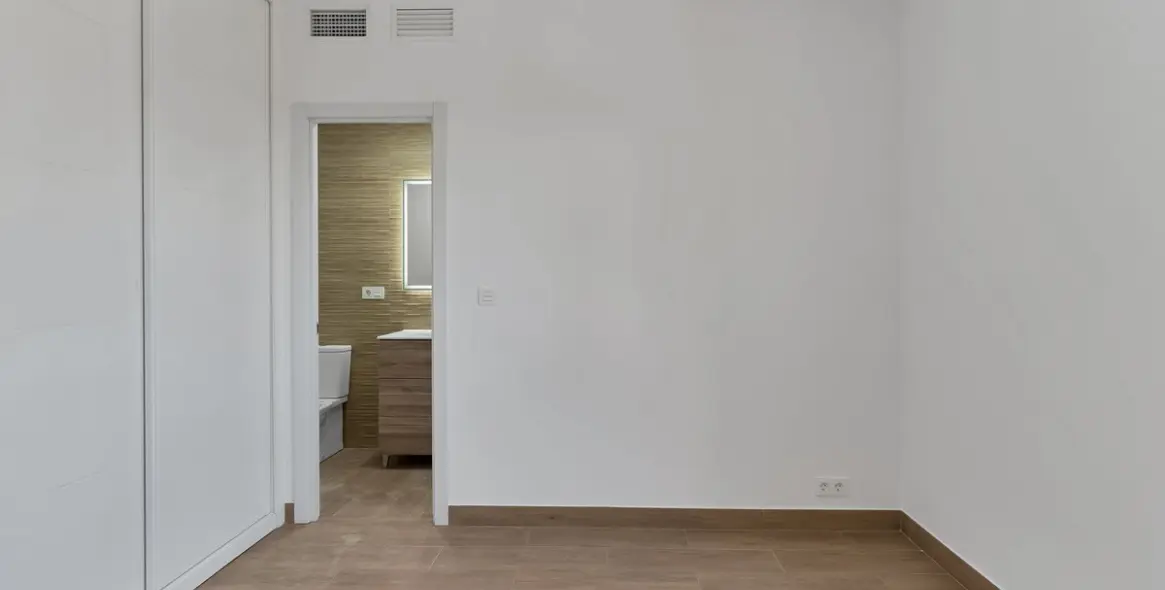 Sale of semi-detached house in Málaga Centro 13