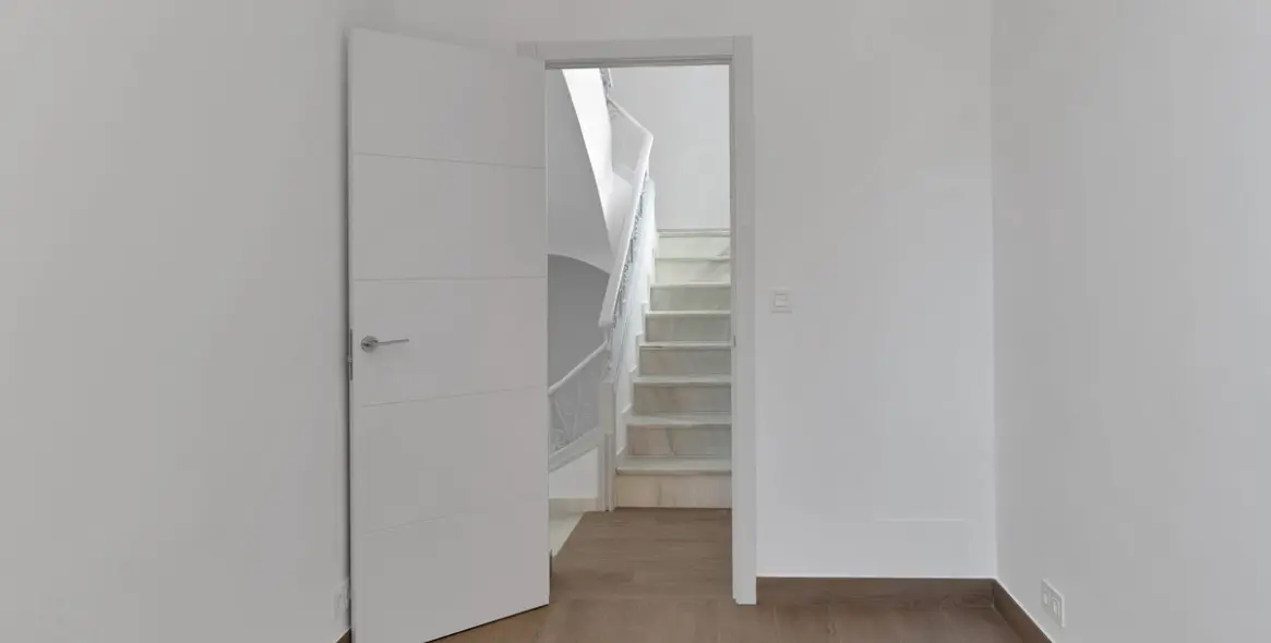 Sale of semi-detached house in Málaga Centro 23