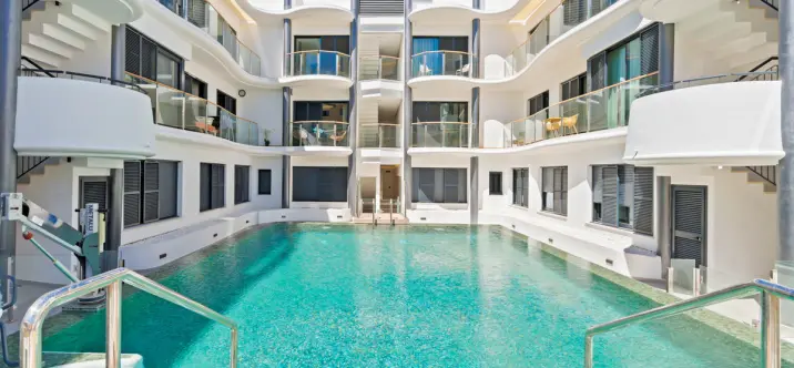 Apartamento en planta media R5213824 0