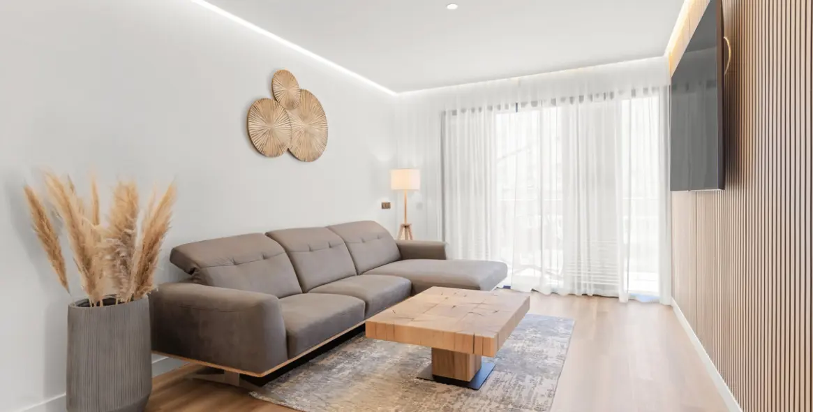 Venta de apartamento en planta media en Estepona (distrito Estepona) 2