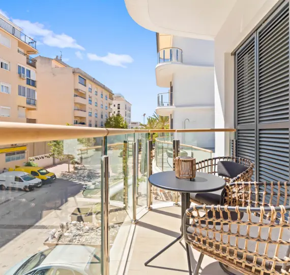 Apartamento en planta media R5213824