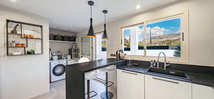 Sale of semi-detached house in Estepona 3