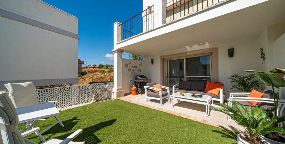 Sale of semi-detached house in Estepona 11