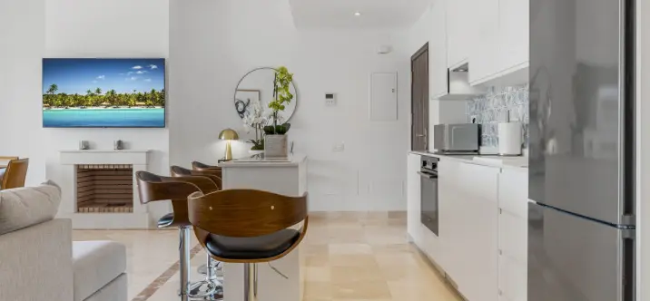 Sale of ground floor apartment in Benahavís 4