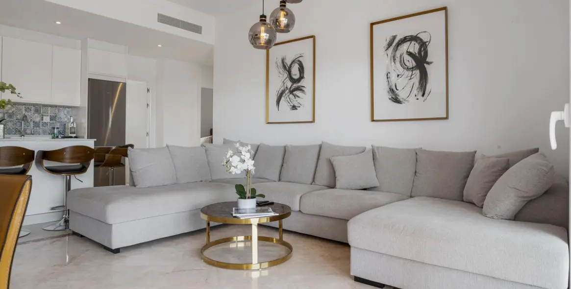 Sale of ground floor apartment in Benahavís 7