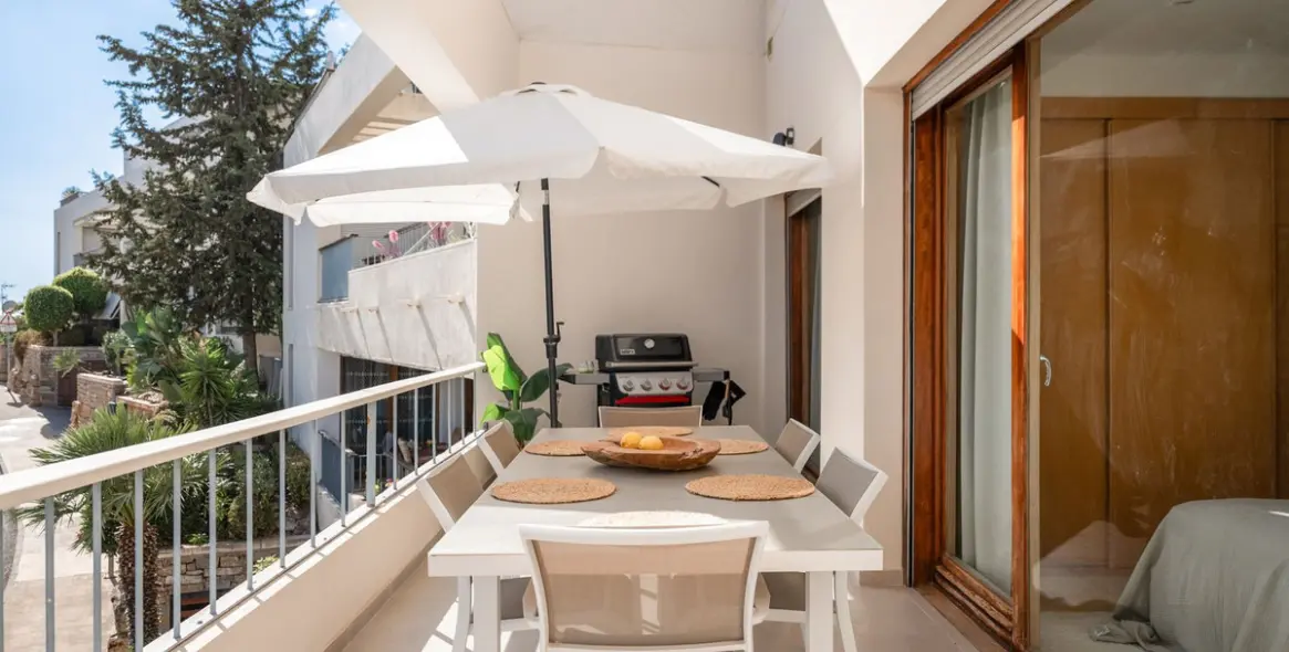 Продажа апартаментов на среднем этаже в Altos de los Monteros 4