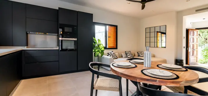 Sale of ground floor apartment in Nueva Andalucía 4