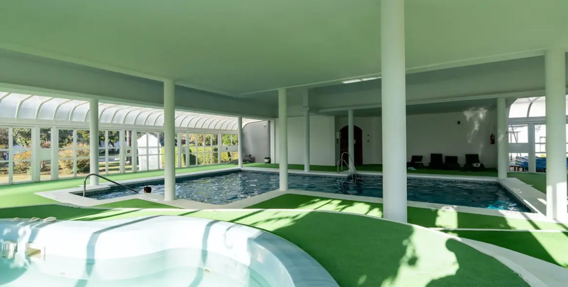 Продажа апартаментов на первом этаже в Nueva Andalucía 29