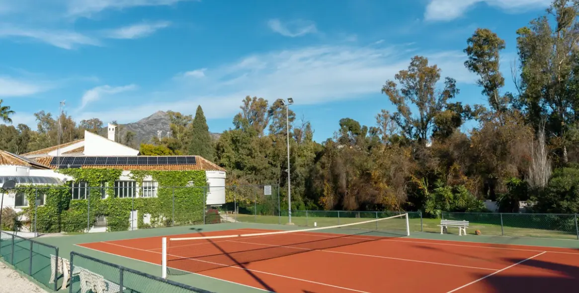 Продажа апартаментов на первом этаже в Nueva Andalucía 31