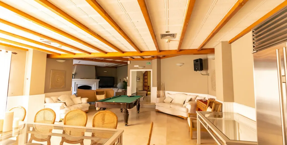 Продажа апартаментов на первом этаже в Nueva Andalucía 34