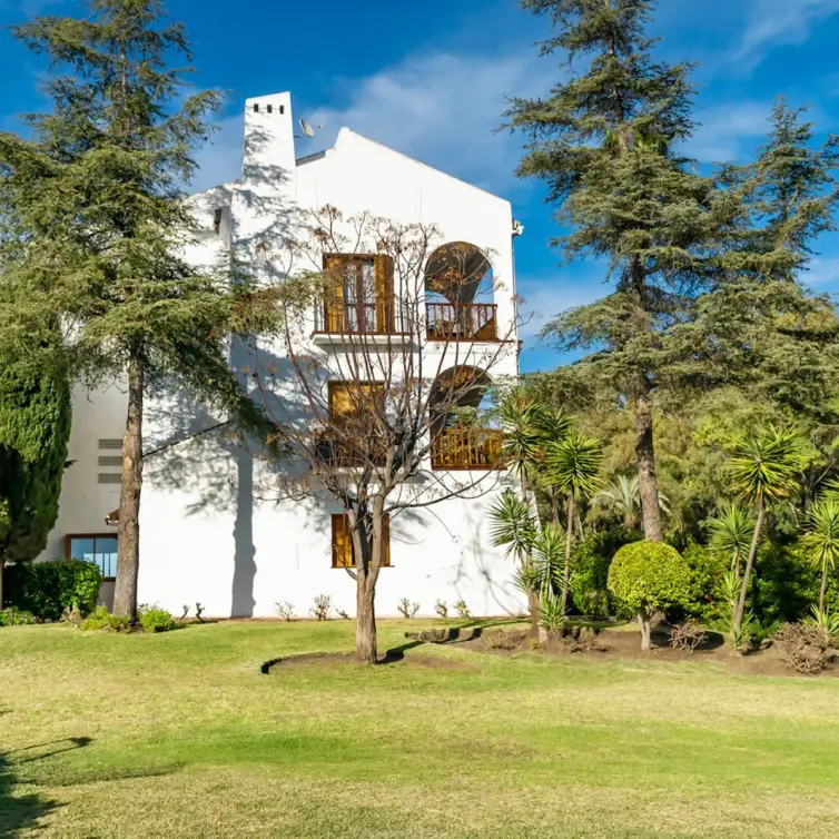 Venta de apartamento en planta baja en Nueva Andalucía