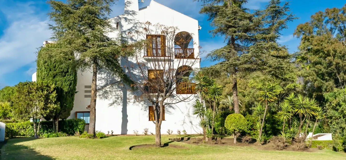 Venta de apartamento en planta baja en Nueva Andalucía 1